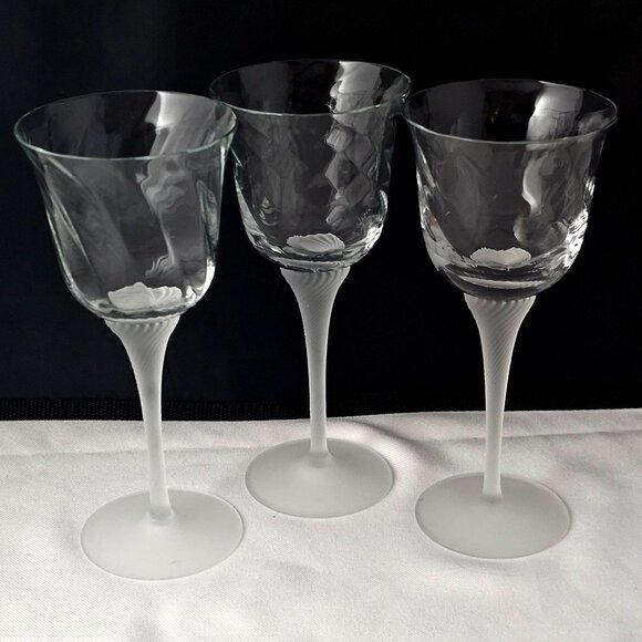 Valerie Frosted Wine Glass 8" set-3 Crystal Clear 8oz optic swirl satin stem - Picture 1 of 9